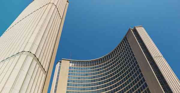 院士大数据眼镜：变革眼镜行业的创新之举