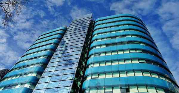 AI绘画宇宙星空效果（AI怎么画宇航员）