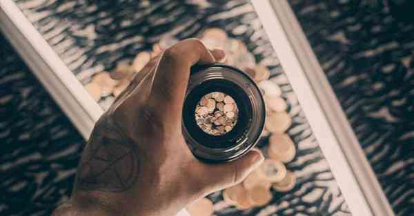 便宜的人工智能机器，便宜的人工智能机器人