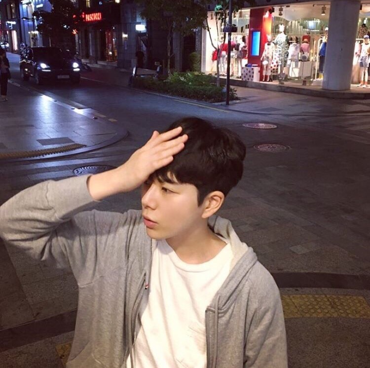 扶炎忠秀