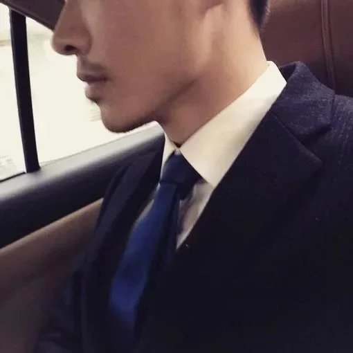 穆江伦绍