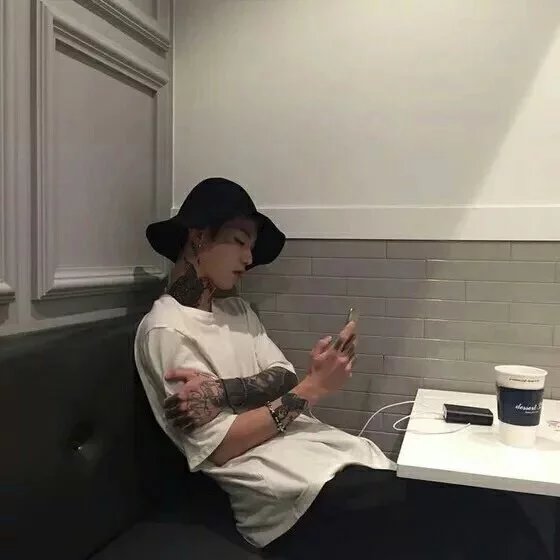 令狐斌亚祥