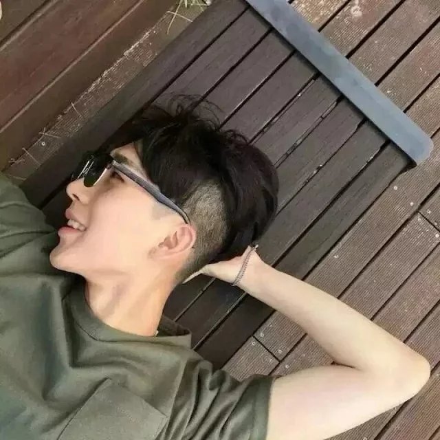 骆荔思惠